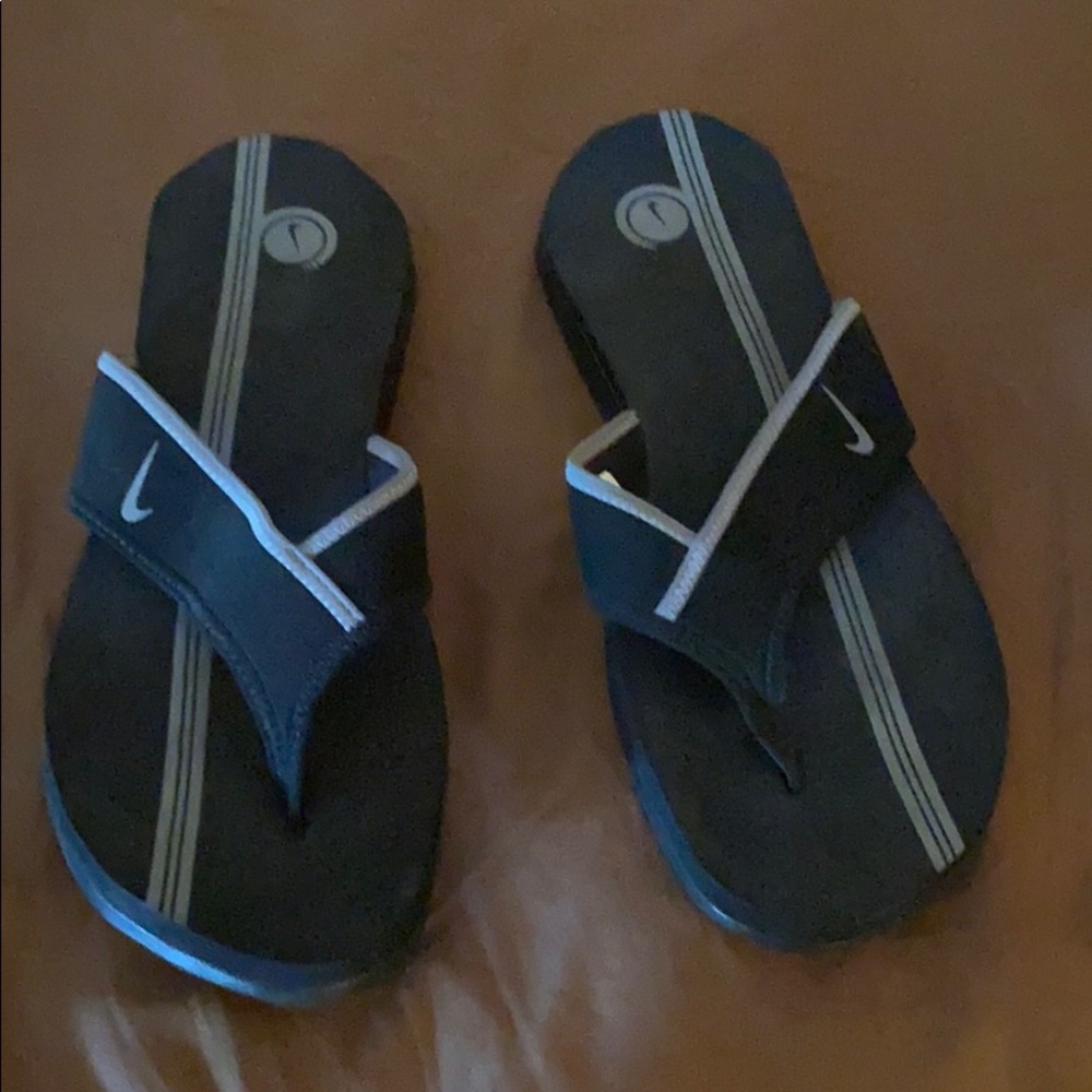 Men’s Nike slides